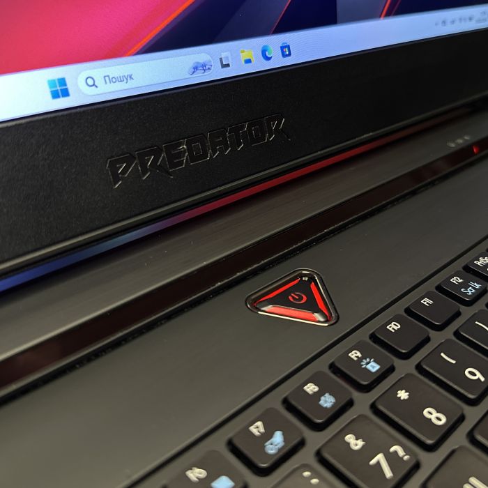 Ноутбук Acer Predator 17 N15P4 i7-6700HQ 16Gb 500Gb SSD GTX1070-8Gb  Б\В