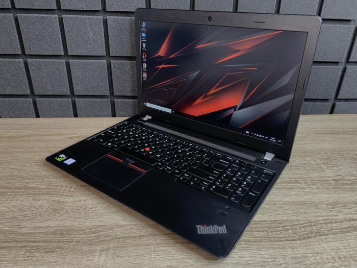 Ноутбук Lenovo ThinPad i7-7500U 8Gb 180SSD GTX 950M Б/В