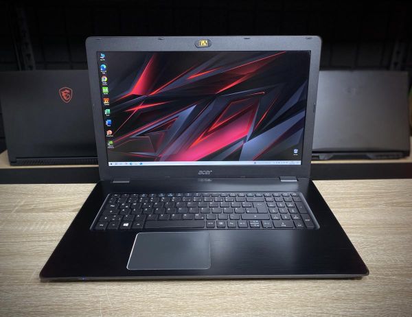 ноутбук Acer Aspire 17 F5-771G I5-7200U 8 GB SSD 500GB GTX 950M Б/В