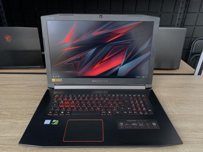 Ноутбук Acer Predator 17,3 i7-7700HQ 8Gb 512SSD 1Tb HDD GTX1060 Б/В