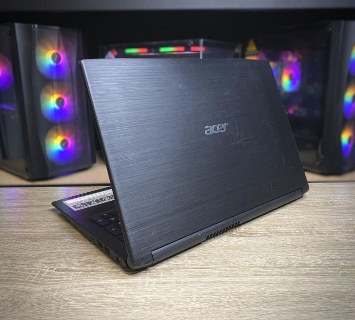 Ноутбук Acer Aspire 3 i3-7020U 4Gb 1Tb HDD HD Graphics