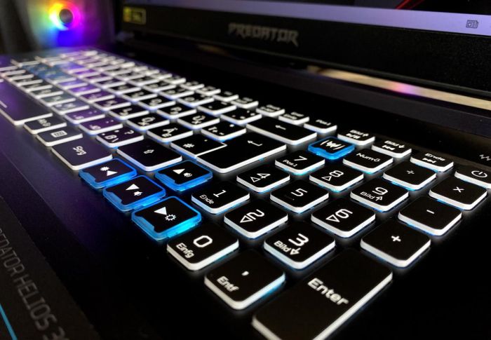 Ноутбук Acer Predator HELIOS 300 17* I7-9750H 16Gb 512SSD RTX2070