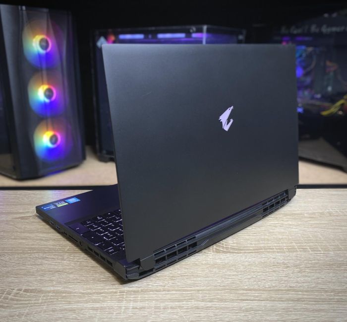 Ноутбук Gigabyte Aorus 5 i7-12700H 32Gb 1Tb SSD RTX 3070-8Gb