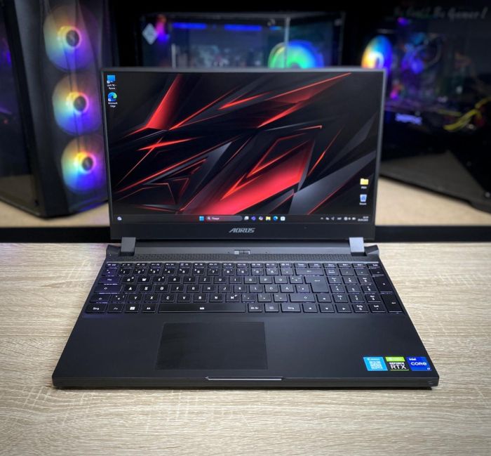 Ноутбук Gigabyte Aorus 5 i7-12700H 32Gb 1Tb SSD RTX 3070-8Gb