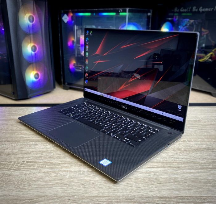 Ноутбук Dell XPS ( 4K ) I7-7700HQ 16Gb 256SSD GTX1050-4Gb