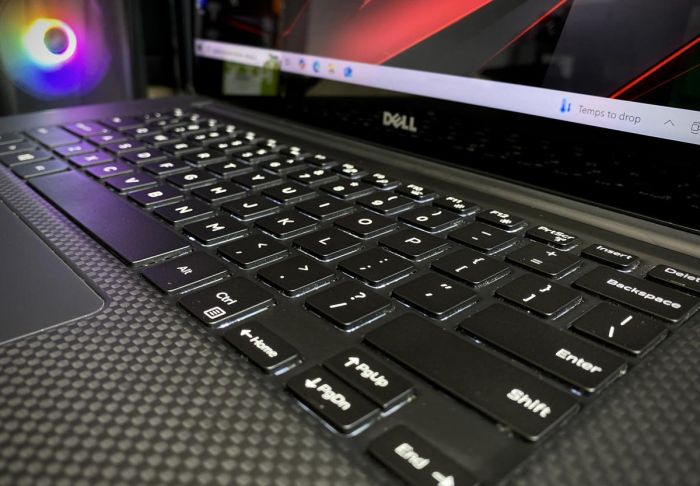 Ноутбук Dell XPS ( 4K ) I7-7700HQ 16Gb 256SSD GTX1050-4Gb