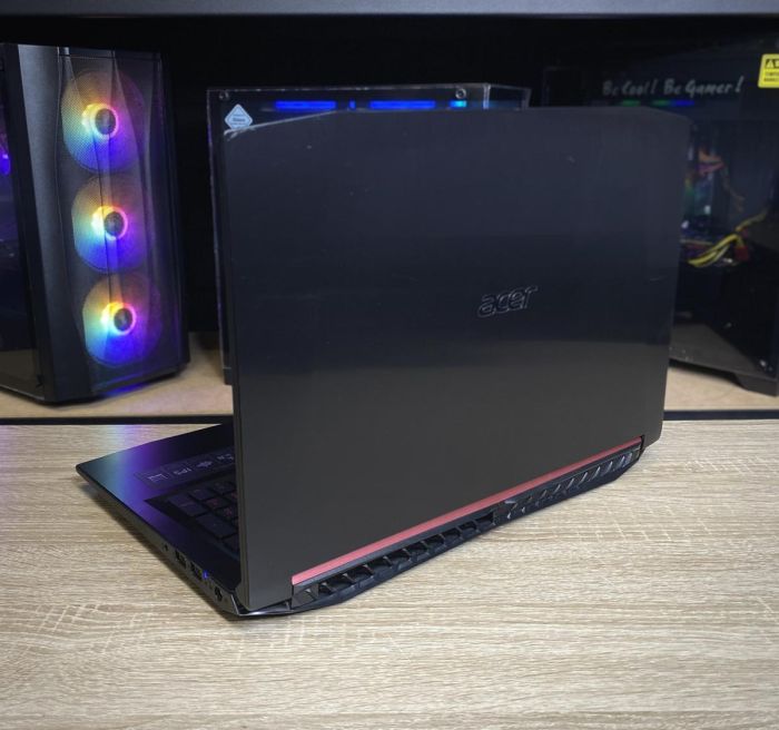 Ноутбук Acer Nitro 5 i5-8300H/8Gb/256SSD/Nvidia GTX1050Ti