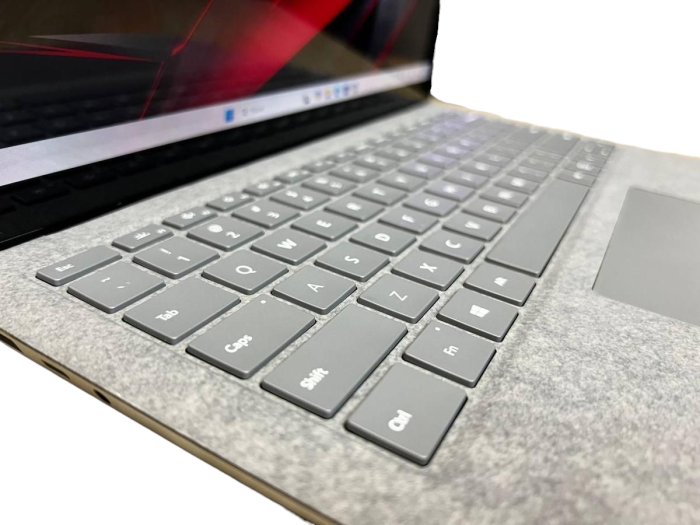 Ультрабук Microsoft Surface i7-1065G7/16Gb/256SSD Intel IRIS Plus Б/В