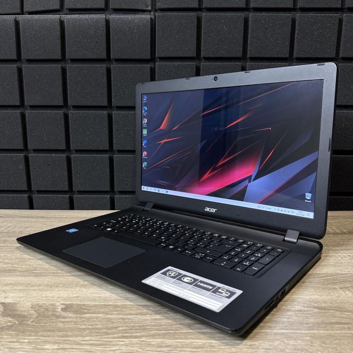 Ноутбук acer Aspire ES1 17,3" CeleronN3450/8GB/320HDD/HDGraphics500 Б/В