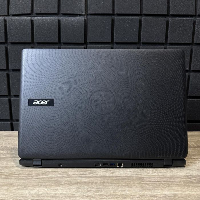Ноутбук acer Aspire ES1 17,3" CeleronN3450/8GB/320HDD/HDGraphics500 Б/В