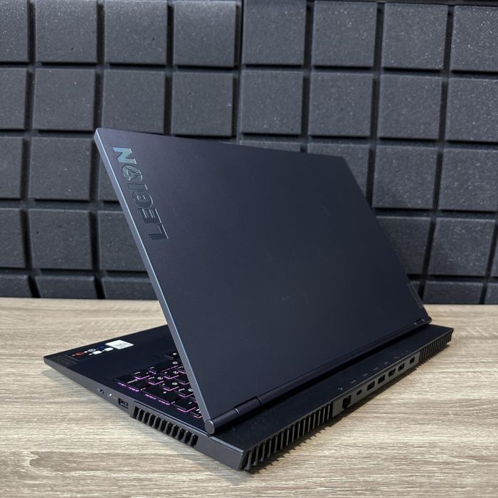 Ноутбук Lenovo Legion 165Hz Ryzen 7 5800H/16GB/512SSD/RTX3070-8GB Б/В