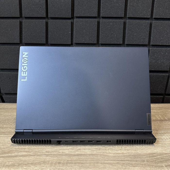 Ноутбук Lenovo Legion 165Hz Ryzen 7 5800H/16GB/512SSD/RTX3070-8GB Б/В