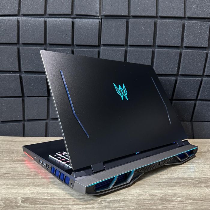 Ноутбук Acer Predator ph517-52 17" 2K 165Hz QI7-11800H/32GB/500SSD/RTX3070-8GB (Ор.Кор) Б/В