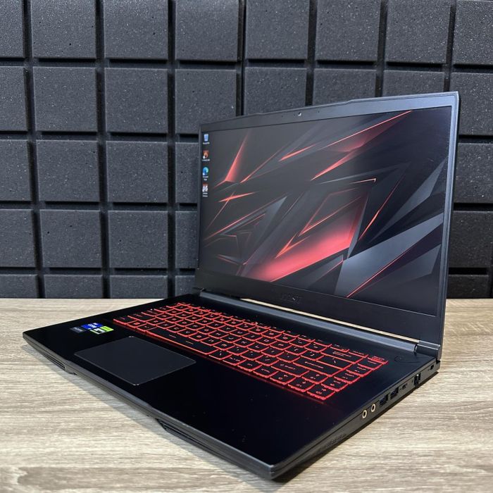 Ноутбук MSI Thin 144Гц i7-12650H/16Gb/512SSD/RTX4050 Б/В