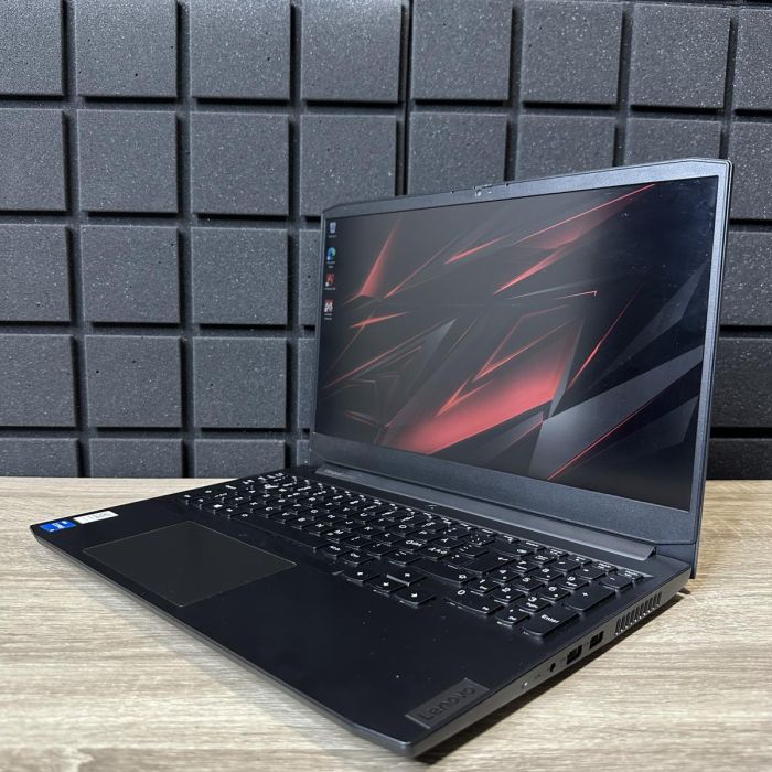 Ноутбук Lenovo ideapad Gaming 120Гц i5-11300H/8Gb/512Gb/GTX1650-4Gb Б/В