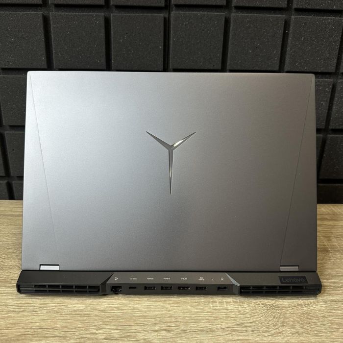 Ноутбук Lenovo LEGION 5 PRO 2k 165Hz Ryzne 7 5800H/32Gb/512SSD/RTX3070 Б/В