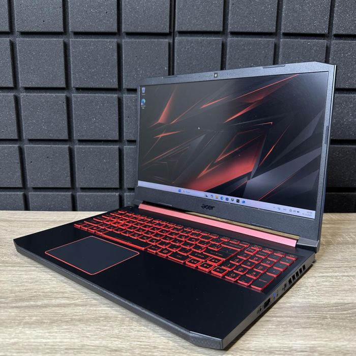 Ноутбук Acer Nitro AN515 i5-9300H/32GB/1TBSSD/GTX1650-4GB Б/В