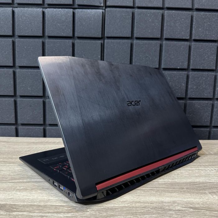 Ноутбук Acer Nitro 5 i5-8300H/8GB/256SSD+1TB HDD/GTX1050Ti-4GB Б/В