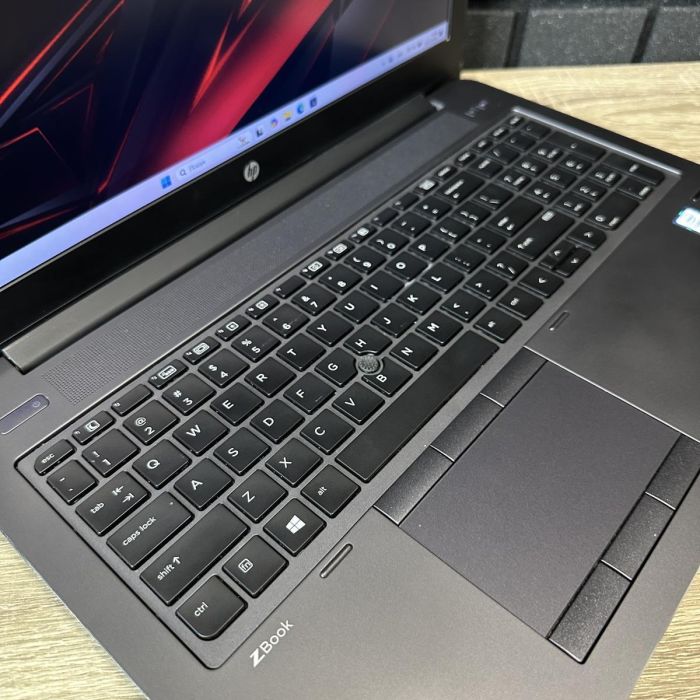 ноутбук HP ZBook 15 G3 i7-6700HQ/8GB/256SSD/QuadroM1000M-2GB Б/В