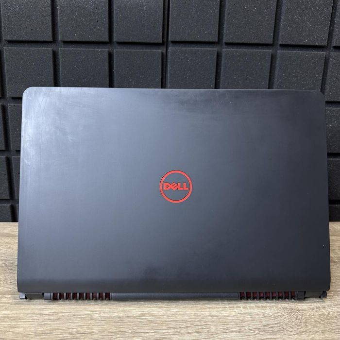 Ноутбук Dell Inspiron 15 i5-7300HQ/8GB/256SSD/GTX1050-4GB Б/В