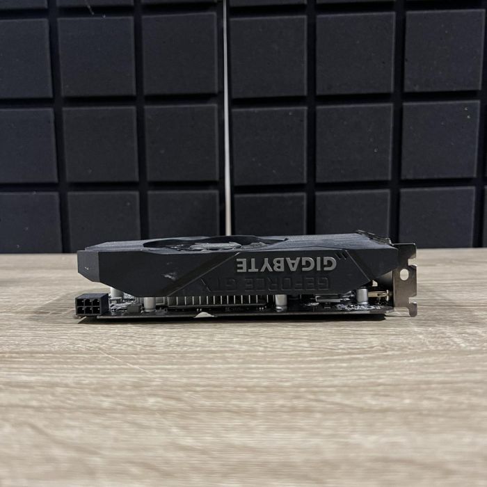 Відеокарта Gigabyte 1650 Б/В