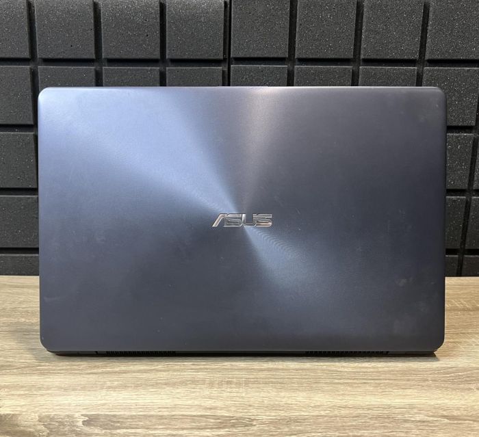 Ноутбук Asus VivoBook 17" Pentium Silver N5000/8Gb/480SSD/MX110-2GB Б/В
