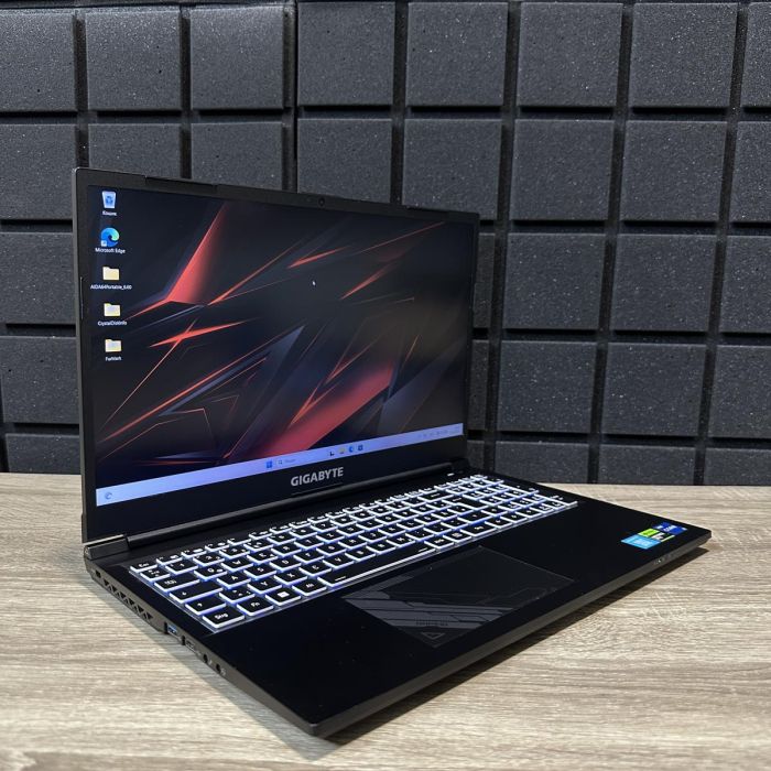 Ноутбук Gigabyte G5 144Hz i5-12500H/16GB/512SSD/RTX4050-6GB Б/В