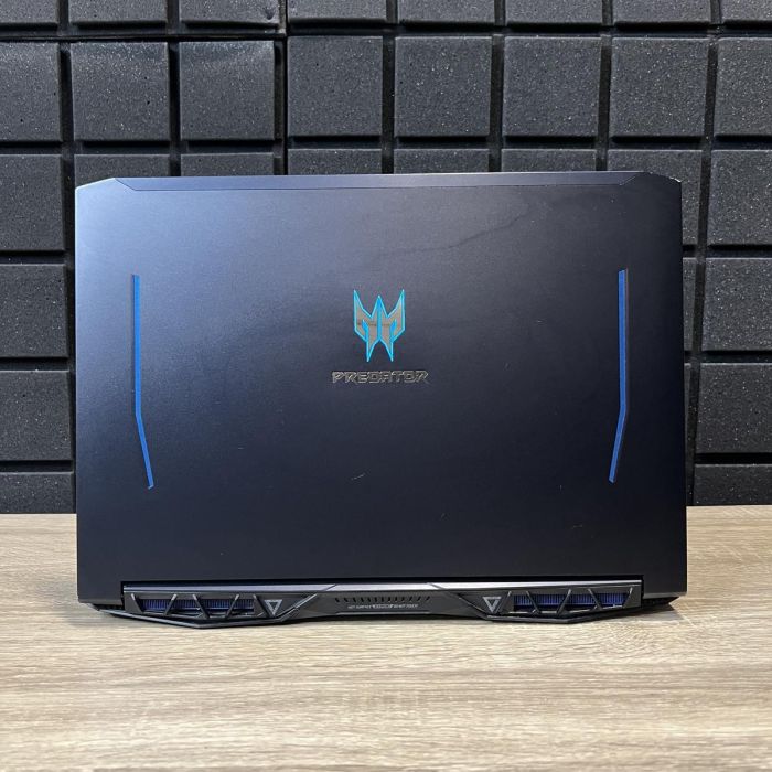 Ноутбук Acer Predator 144Hz i7-9750H/16GB/256SSD+256SSD/GTX1660Ti-6GB Б/В