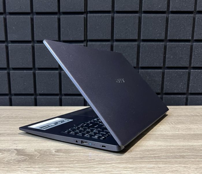 Ноутбук Acer Aspire 3 i3-8130U/8GB/256SSD/MX130-2GB Б/В