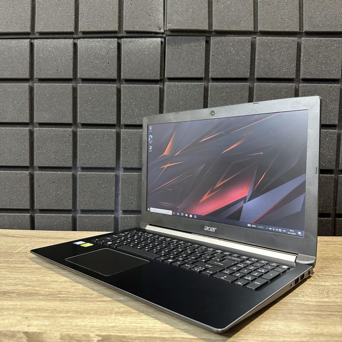 Ноутбук Acer Aspire i3-6006U/8GB/120SSD+1TbHDD/940MX-2GB Б/В