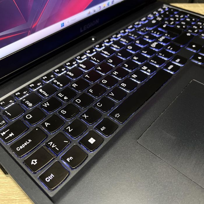 Ноутбук Lenovo LEGION 5 2k 165Hz Ryzen 7 5800H/16Gb/1Tb SSD/RTX3070-8Gb Б/В
