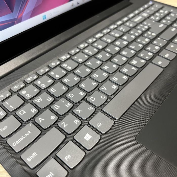 Ноутбук Lenovo IdeaPad S145-15IKB I3-7020U/8 GB/1TB HDD/Intel HD Б/В