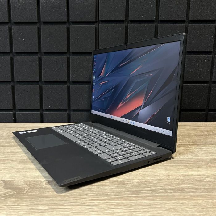 Ноутбук Lenovo IdeaPad S145-15IKB I3-7020U/8 GB/1TB HDD/Intel HD Б/В