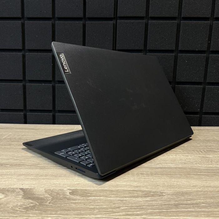 Ноутбук Lenovo IdeaPad S145-15IKB I3-7020U/8 GB/1TB HDD/Intel HD Б/В