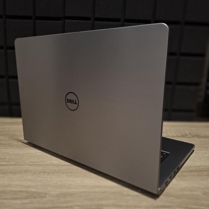 ноутбук Dell Vostro 14" i7-6500U/8GB/240SSD/930M-4GB Б/В