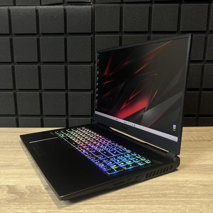 Ноутбук MSI GL75 LEOPARD 17,3" 144Hz i7-10750H/32GB/256SSD/RTX2070Super-8GB Б/В