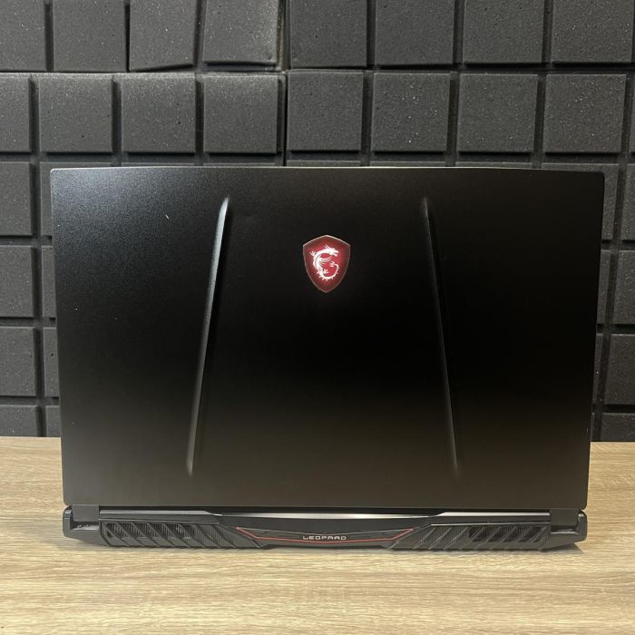 Ноутбук MSI GL75 LEOPARD 17,3" 144Hz i7-10750H/32GB/256SSD/RTX2070Super-8GB Б/В