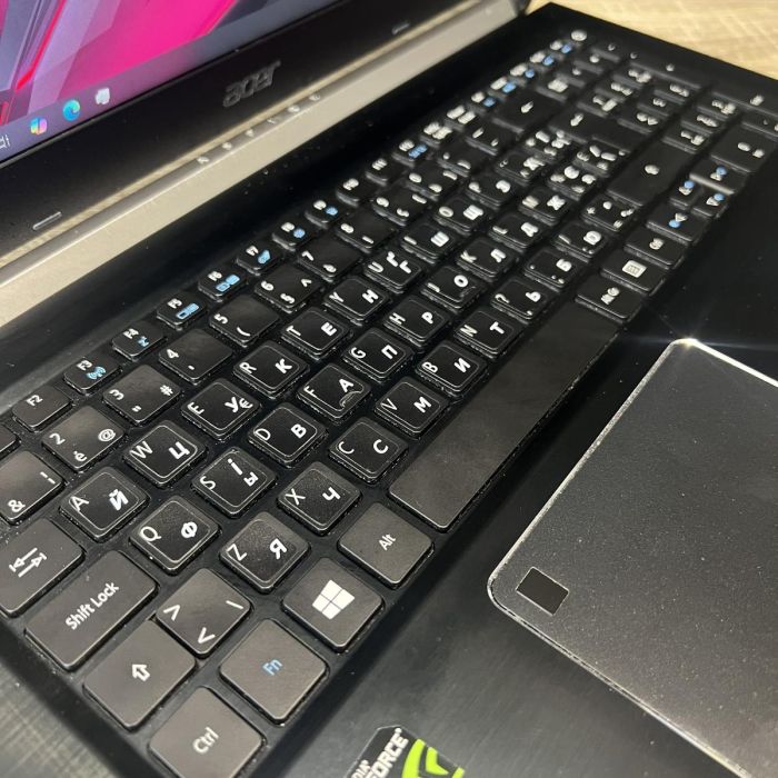 Ноутбук Acer Aspire A715 i5-7300HQ/16Gb/256SSD/GTX1050-2Gb Б/В