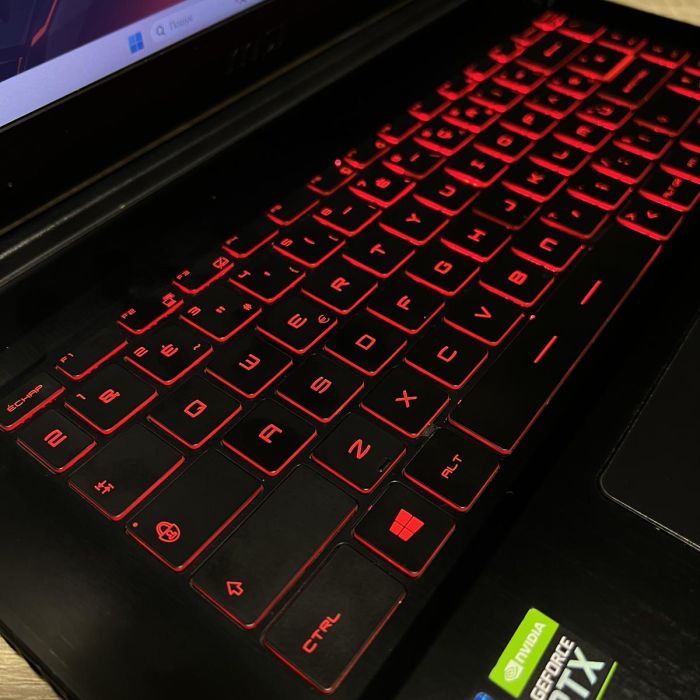 Ноутбук MSI GF65 144Hz i5-9300H/16Gb/128SSD/RTX2060-6GB Б/В