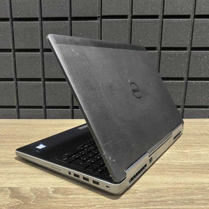 Ноутбук Dell Precision 7510 i7-6820HQ/8GB/1TBSSD/Quadro M1000M Б/В