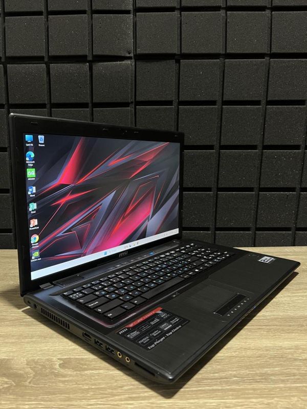 Ноутбук MSI GP70 2PE Leopard 17" i7-4710HQ/8GB/256SSD/840M-2GB Б/В