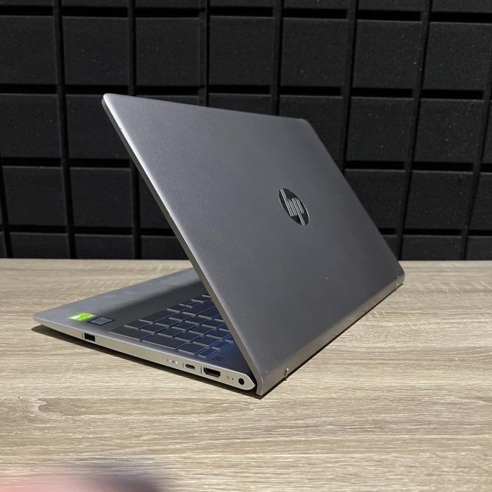 Ноутбук HP PAVILION 15 i7-8550U/8Gb/1TbHDD/940MX-2GB Б/В