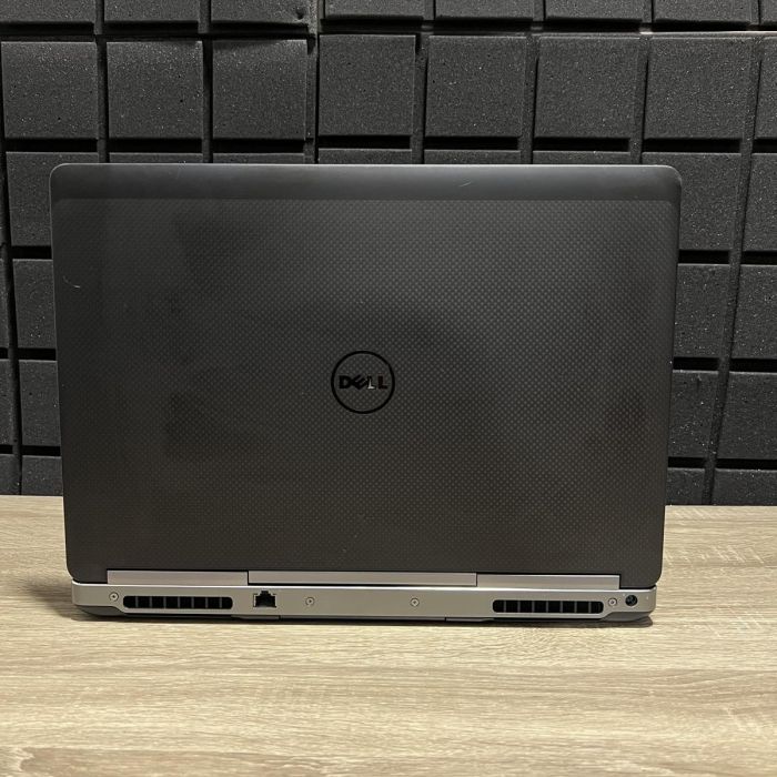 Ноутбук Dell Precision 7510 i7-6820HQ/8GB/1TbSSD/Quadro M1000M-2GB Б/В