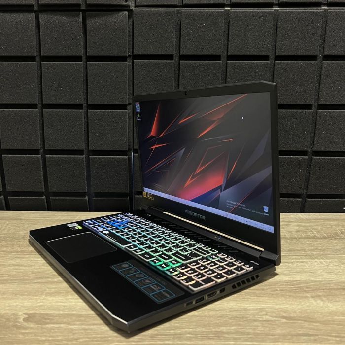 Ноутбук Acer Predator N20C3 144Hz i5-10300H/16GB/512SSD+512SSD/RTX2070MaxQ-8GB Б/В