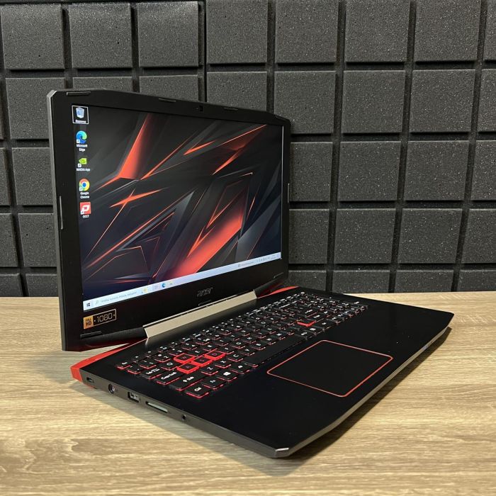Ноутбук Acer Aspire VX i5-7300HQ/8GB/256SSD/GTX1050-4GB Б/В