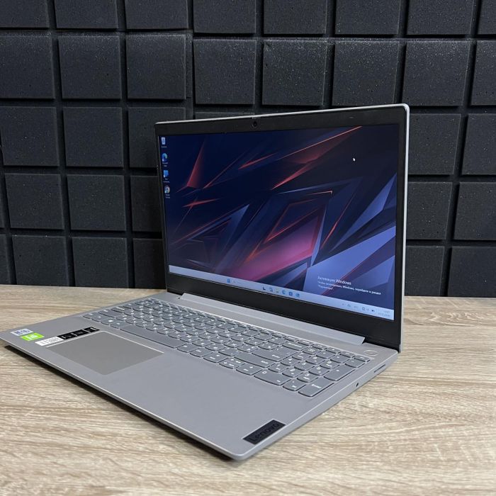 Ноутбук Lenovo IdeaPad 3 15IML05 i3-10110U/20GB/512SSD/MX130-2GB Б/В