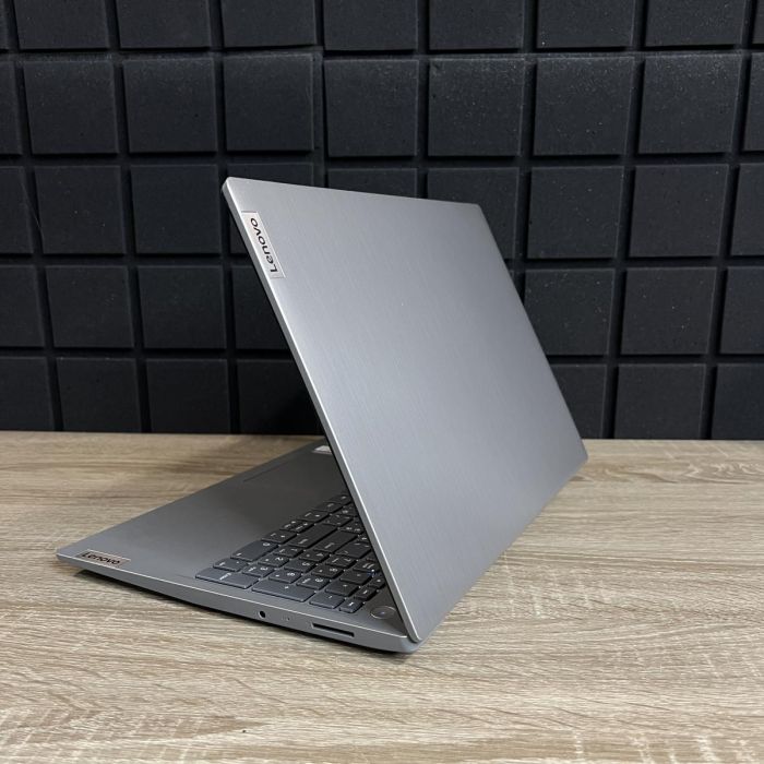 Ноутбук Lenovo IdeaPad 3 15IML05 i3-10110U/20GB/512SSD/MX130-2GB Б/В