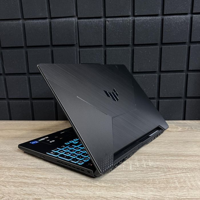 Ноутук Asus Tuf F15 FX506HC 144Hz i5-11400H/8GB/512SSD/RTX3050-4GB Б/В