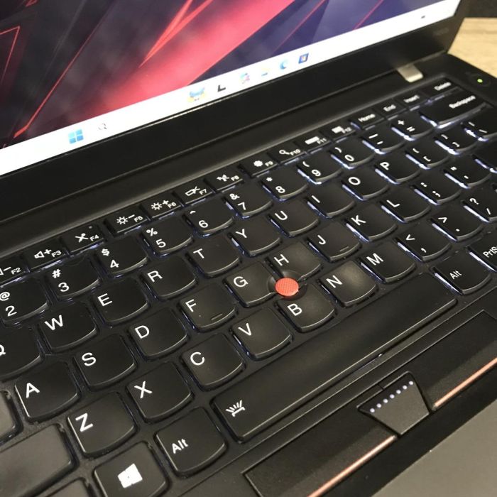 Ноутбук Lenovo ThinkPad T460s i5-6300U/8Gb/128SSD/Intel HD Б/В
