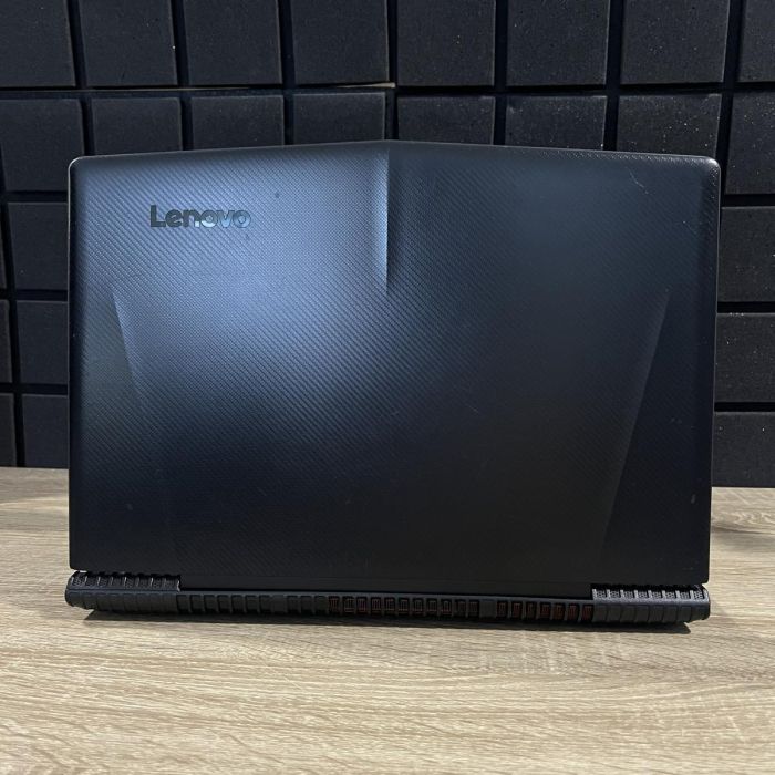 Ноутбук Lenovo Legion Y520 i5-7300HQ/16GB/256SS+1TbHDD/GTX1050Ti-4GB